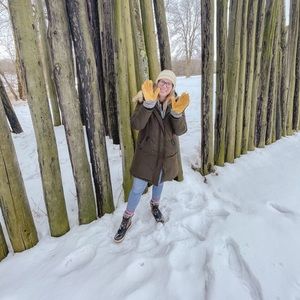 Meet your Posher, Emily